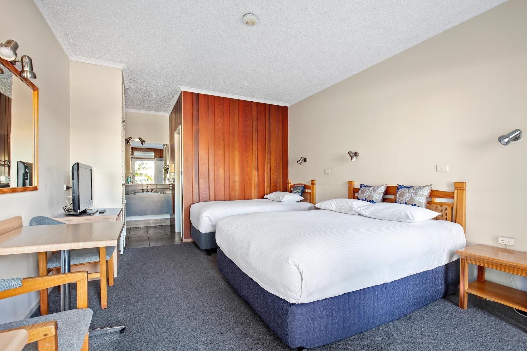 Banjo Paterson Motor Inn Лейкс Ентранс Екстериор снимка