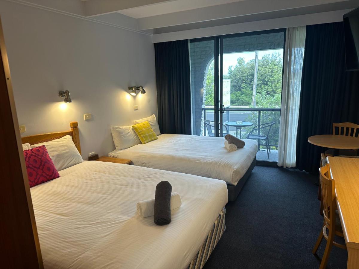 Banjo Paterson Motor Inn Лейкс Ентранс Екстериор снимка