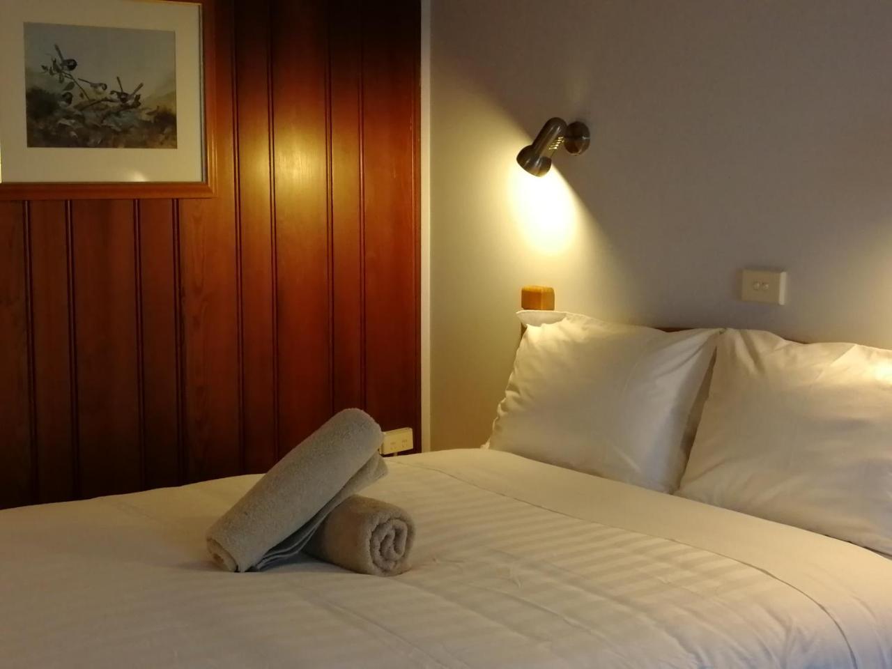 Banjo Paterson Motor Inn Лейкс Ентранс Екстериор снимка