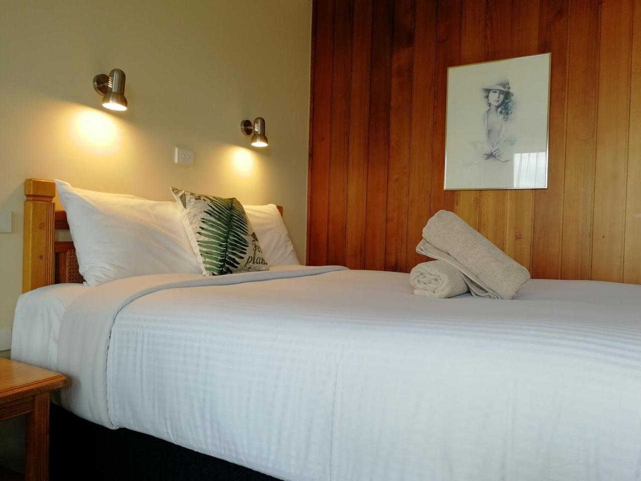 Banjo Paterson Motor Inn Лейкс Ентранс Екстериор снимка