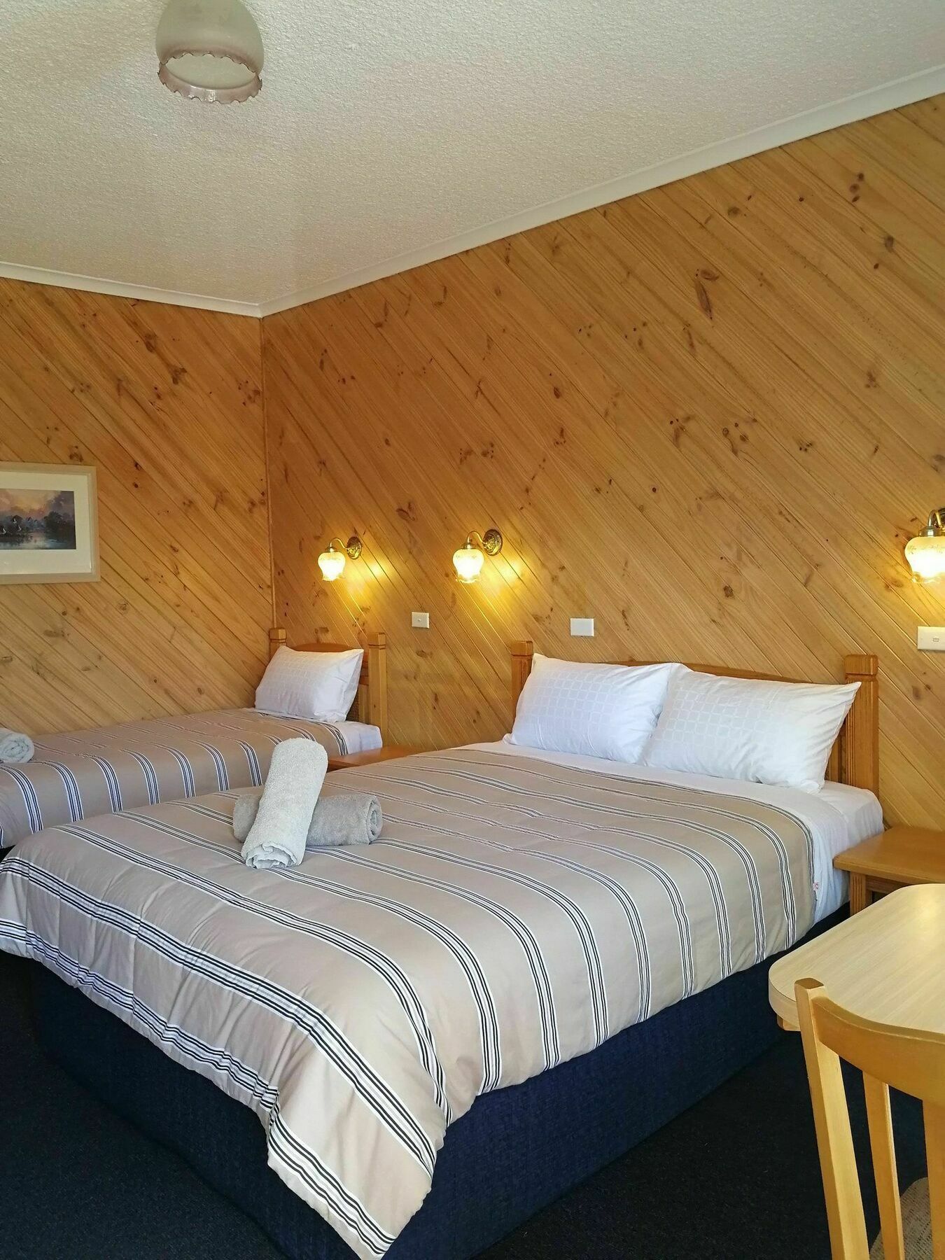 Banjo Paterson Motor Inn Лейкс Ентранс Екстериор снимка